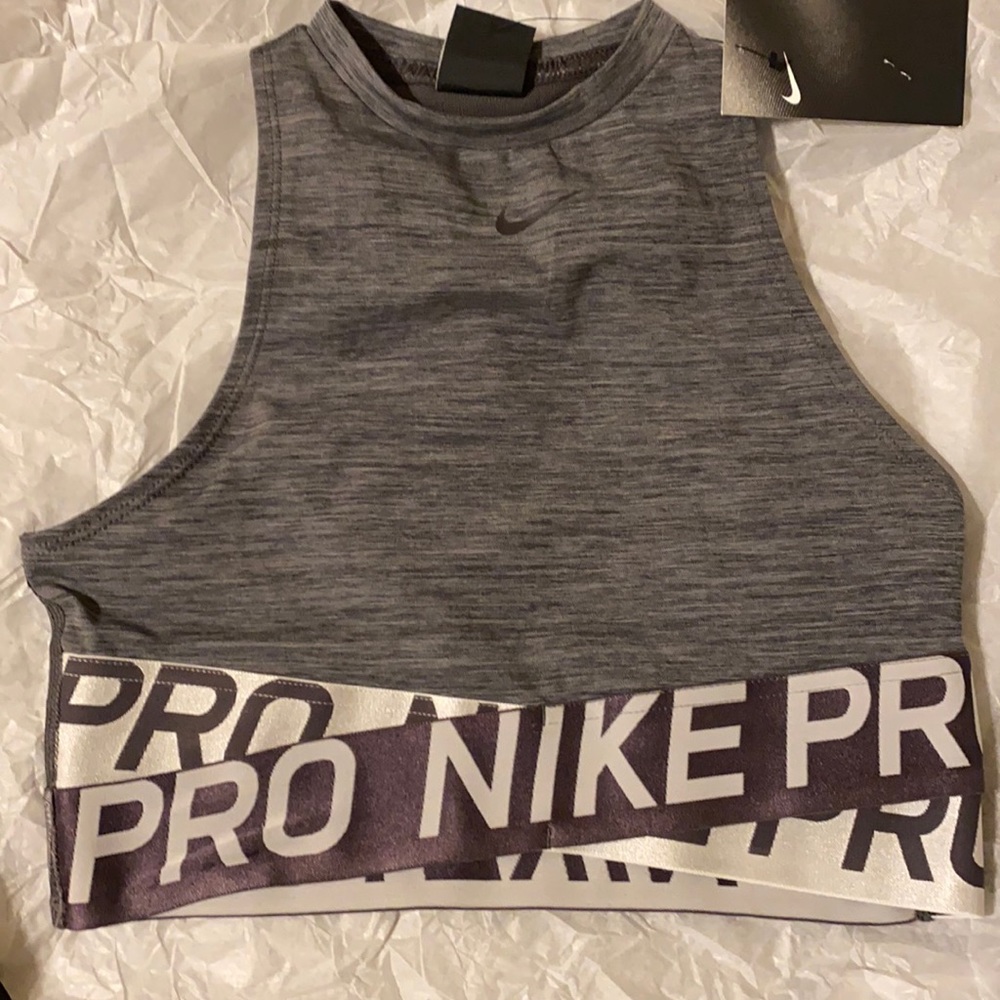 Nike Pro Intertwist top